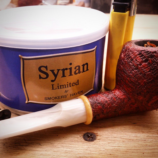 Break time! Having some @smokershaven Syrian Limited in my new from the #ChicagoPipeShow @briarworks short apple. Great little pipe!